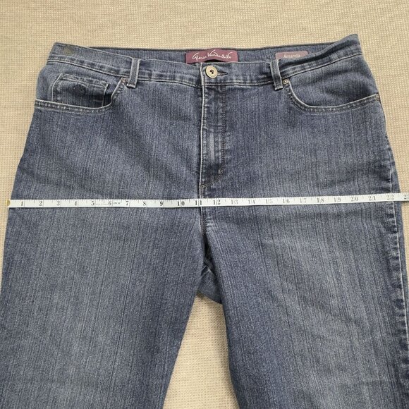 Gloria Vanderbilt Womens Amanda Jeans Size 18 Short Straight Leg Denim Blue - Picture 10 of 15